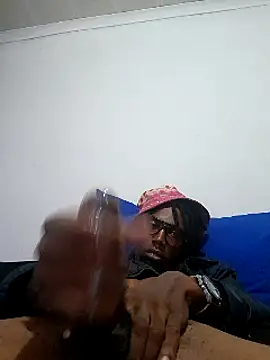 Snapshot of Shaka2428 chatting on March 12, 2025, 1:47 am Shaka2428 online show from March 12, 2025, 1:47 am