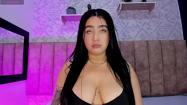 MelinaCruz online show from October 13, 2025, 4:14 am