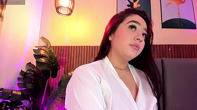 Snapshot of MelinaCruz chatting on May 23, 2026, 2:21 am MelinaCruz online show from May 23, 2026, 2:21 am
