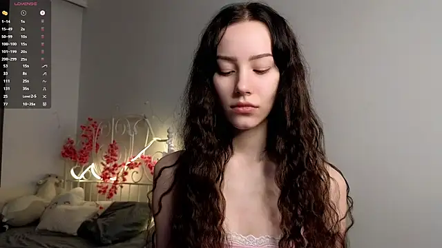 glamourr online show from April 11, 2026, 10:41 am