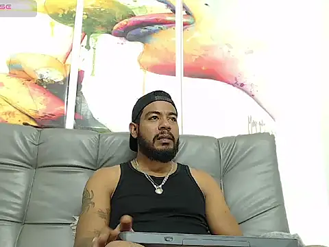 BladeFoxxx1 online show from November 5, 2025, 1:31 am