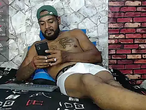 Snapshot of BladeFoxxx1 chatting on April 7, 2026, 2:46 am BladeFoxxx1 online show from April 7, 2026, 2:46 am