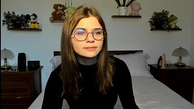 Snapshot of HaleyReedme chatting on February 19, 2026, 8:11 am HaleyReedme online show from February 19, 2026, 8:11 am