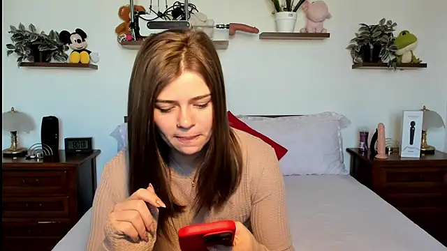 Snapshot of HaleyReedme chatting on February 13, 2026, 8:14 am HaleyReedme online show from February 13, 2026, 8:14 am