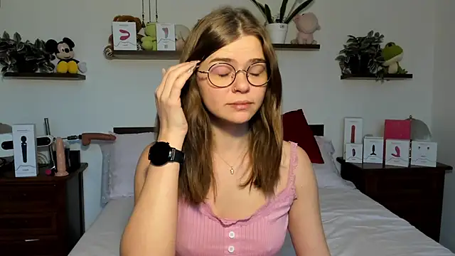 Snapshot of HaleyReedme chatting on February 26, 2026, 7:41 am HaleyReedme online show from February 26, 2026, 7:41 am