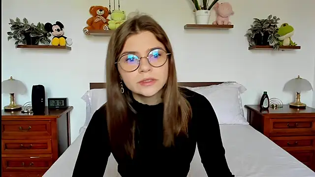 Snapshot of HaleyReedme chatting on February 18, 2026, 8:22 am HaleyReedme online show from February 18, 2026, 8:22 am