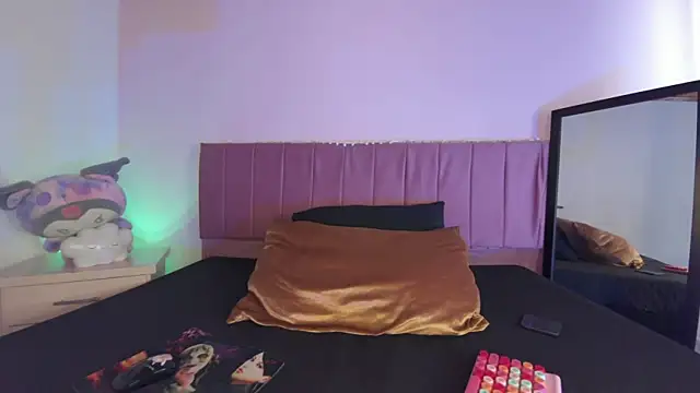 Snapshot of kitty-kryss chatting on September 27, 2025, 2:12 pm kitty-kryss online show from September 27, 2025, 2:12 pm