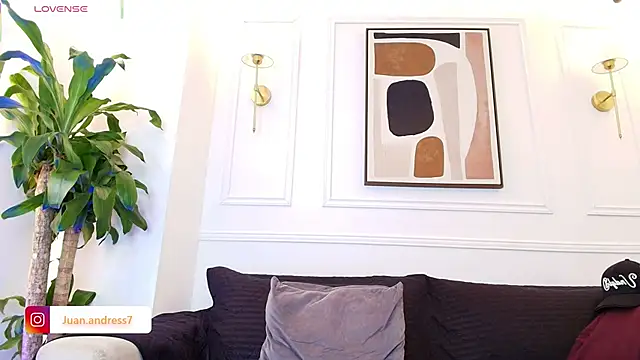 Snapshot of Stone_grey1_ chatting on September 28, 2025, 1:23 am Stone grey1 online show from September 28, 2025, 1:23 am