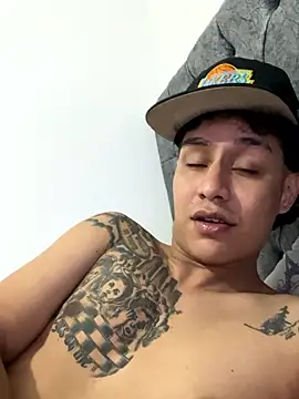 Snapshot of Stone_grey1_ chatting on January 15, 2026, 6:06 am Stone grey1 online show from January 15, 2026, 6:06 am