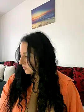 Gya  Lovely online show from November 18, 2025, 7:22 am