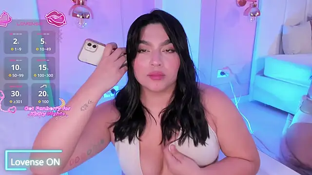 eva sainnt online show from December 21, 2025, 5:14 pm