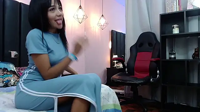 Snapshot of Zaira_Angel chatting on September 24, 2025, 3:13 am Zaira Angel online show from September 24, 2025, 3:13 am