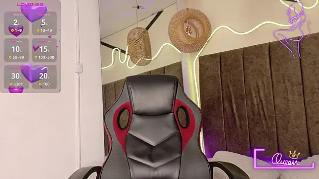 natasha  black online show from February 15, 2026, 7:35 pm