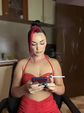 MeganFoxiy online show from November 6, 2025, 5:33 am