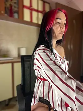 Snapshot of MeganFoxiy chatting on February 6, 2026, 6:09 am MeganFoxiy online show from February 6, 2026, 6:09 am