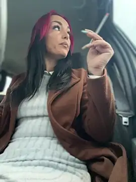 Snapshot of MeganFoxiy chatting on February 7, 2026, 5:37 am MeganFoxiy online show from February 7, 2026, 5:37 am