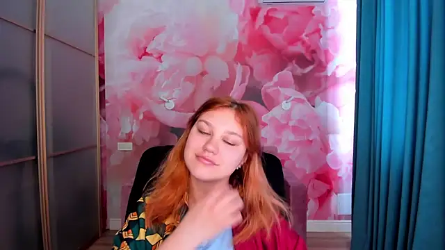 AngelinaLow online show from April 24, 2026, 11:45 am