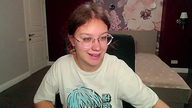 AngelinaLow online show from March 19, 2025, 3:19 pm