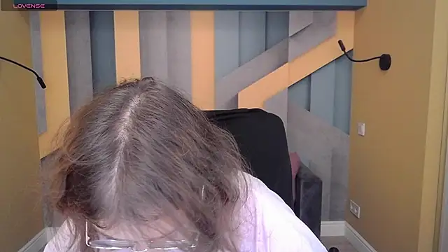 AngelinaLow online show from November 2, 2025, 6:29 am