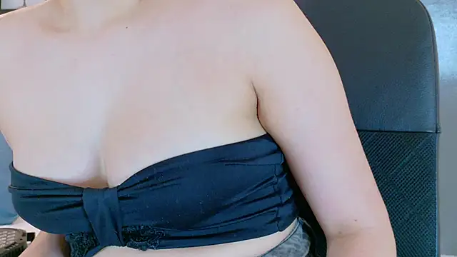Snapshot of Kathe_sweetness chatting on September 9, 2025, 11:41 am Kathe sweetness online show from September 9, 2025, 11:41 am