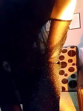 felimelii online show from March 15, 2025, 4:10 pm