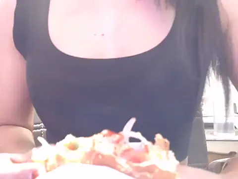 TheMostBeautifullGirl- online show from October 25, 2025, 5:57 pm