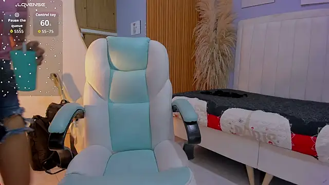 tianna princess online show from October 1, 2025, 12:20 pm