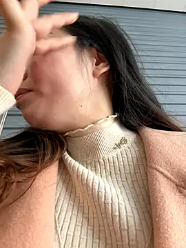 aa520uv online show from November 13, 2025, 4:27 am