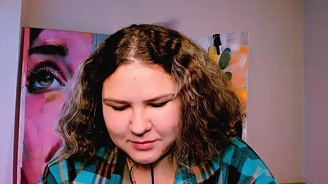 Snapshot of FlorenceAnderson chatting on September 15, 2025, 9:21 am FlorenceAnderson online show from September 15, 2025, 9:21 am