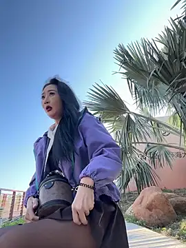 Snapshot of linger-23 chatting on December 17, 2025, 6:18 am linger-23 online show from December 17, 2025, 6:18 am