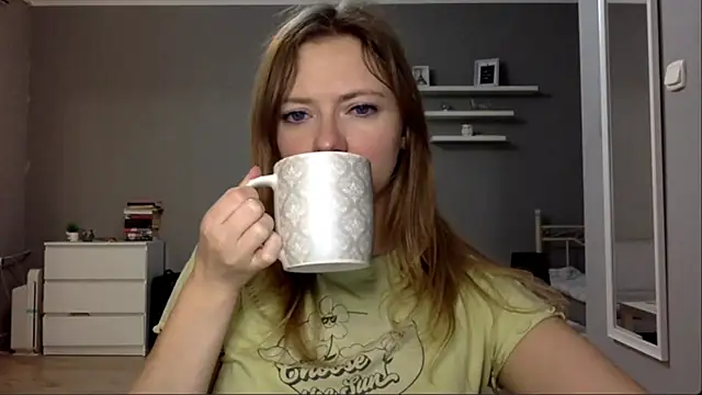 MillieShow online show from November 6, 2025, 10:36 pm