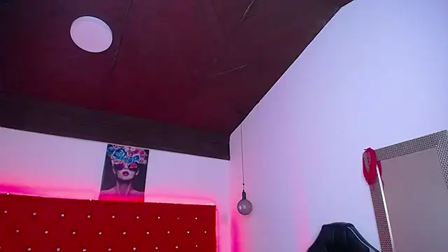 kriss sweetboobs10 online show from May 27, 2026, 1:07 pm