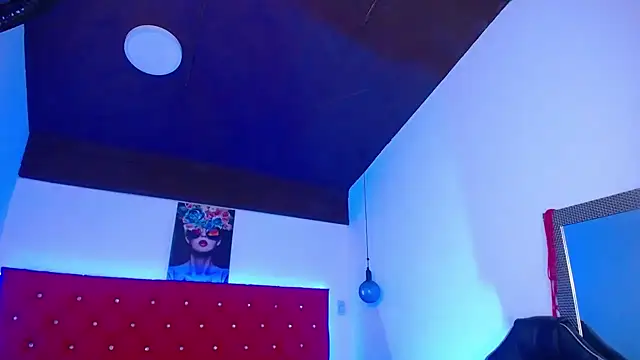 kriss sweetboobs10 online show from May 20, 2026, 12:46 pm