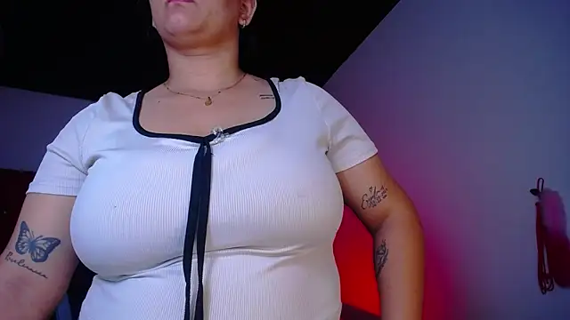 kriss sweetboobs10 online show from May 6, 2026, 12:53 pm