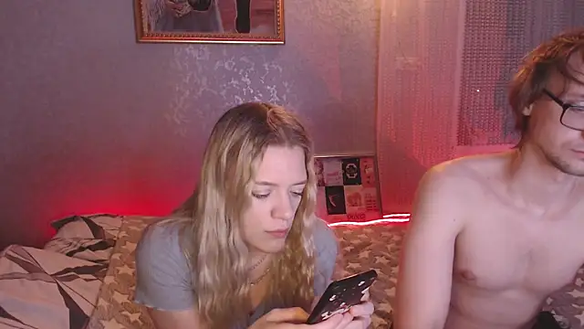 Your Horny Friends online show from November 29, 2025, 4:29 pm