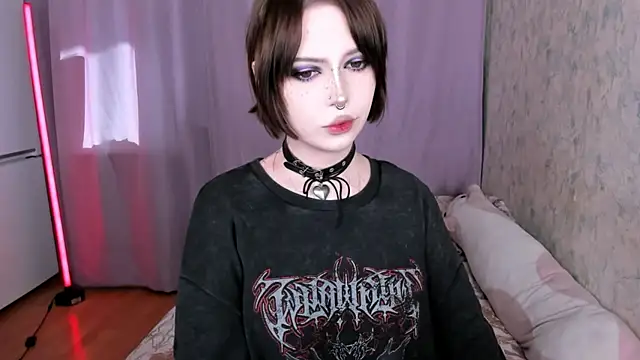 amelia mays xx online show from June 5, 2026, 2:23 pm