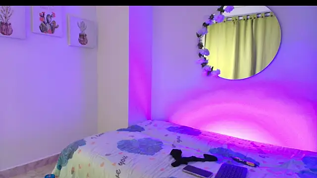 pleasurecompany3 online show from May 17, 2026, 5:07 am