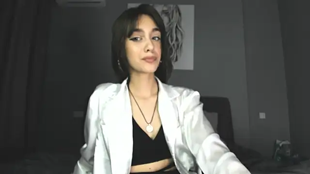 Snapshot of Elli_Lourence chatting on March 13, 2025, 1:54 am Elli Lourence online show from March 13, 2025, 1:54 am