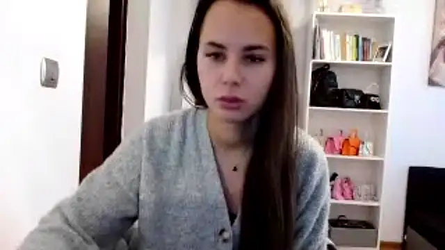 MayaJoy24 online show from October 7, 2025, 6:47 am