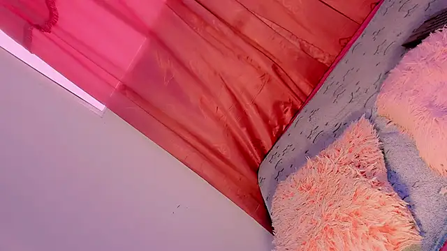 Mariana-ofc online show from September 17, 2025, 12:18 pm