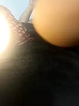 LEIDY LORENA online show from September 30, 2025, 2:28 am