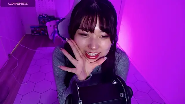 miharu01 online show from November 30, 2025, 1:01 pm