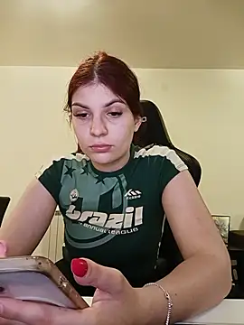 MeCherryy online show from May 18, 2026, 5:51 pm