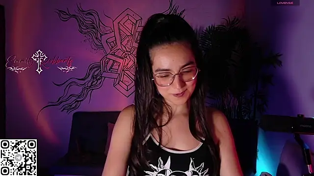Emmi Roberts online show from May 19, 2026, 12:59 am