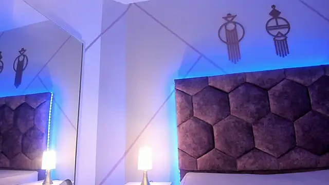 Snapshot of Chloe_Durand_ chatting on March 19, 2025, 11:36 pm Chloe Durand online show from March 19, 2025, 11:36 pm