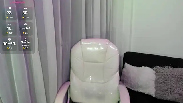 Snapshot of Pretty_Johnson_ chatting on February 27, 2026, 11:32 am Pretty Johnson online show from February 27, 2026, 11:32 am