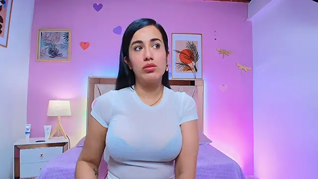 Snapshot of krystal_stonee chatting on March 14, 2025, 9:24 am krystal stonee online show from March 14, 2025, 9:24 am