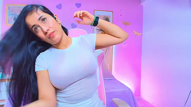 Snapshot of krystal_stonee chatting on March 13, 2025, 1:18 pm krystal stonee online show from March 13, 2025, 1:18 pm