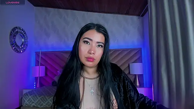 alice kingsley  online show from May 14, 2026, 8:28 pm