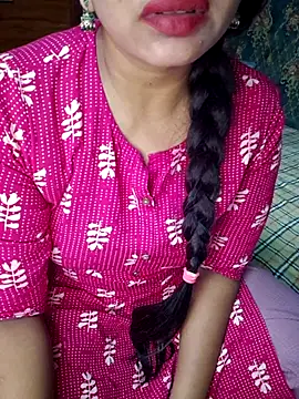 Snapshot of Shalini_telugu09 chatting on July 15, 2026, 7:15 am Shalini telugu09 online show from July 15, 2026, 7:15 am